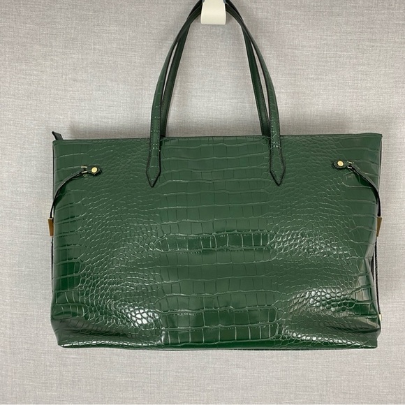 Victoria's Secret Carryall Tote Bag in Green Crocodile - Picture 2 of 10